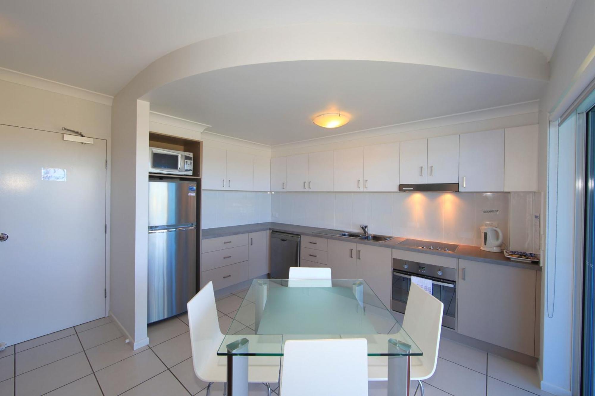 Koola Beach Apartamentos Bargara Habitación foto