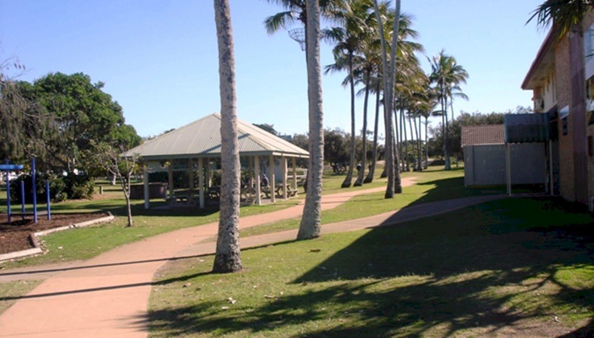 Koola Beach Apartamentos Bargara Exterior foto